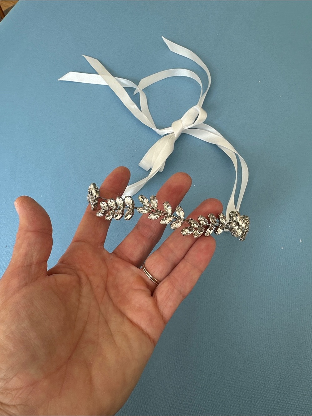 Crystal Leaf Ribbon Headband - White